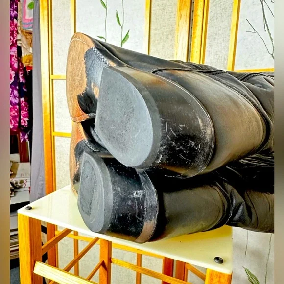 Black Code West leather cowboy boots for men. - Picture 8 of 12